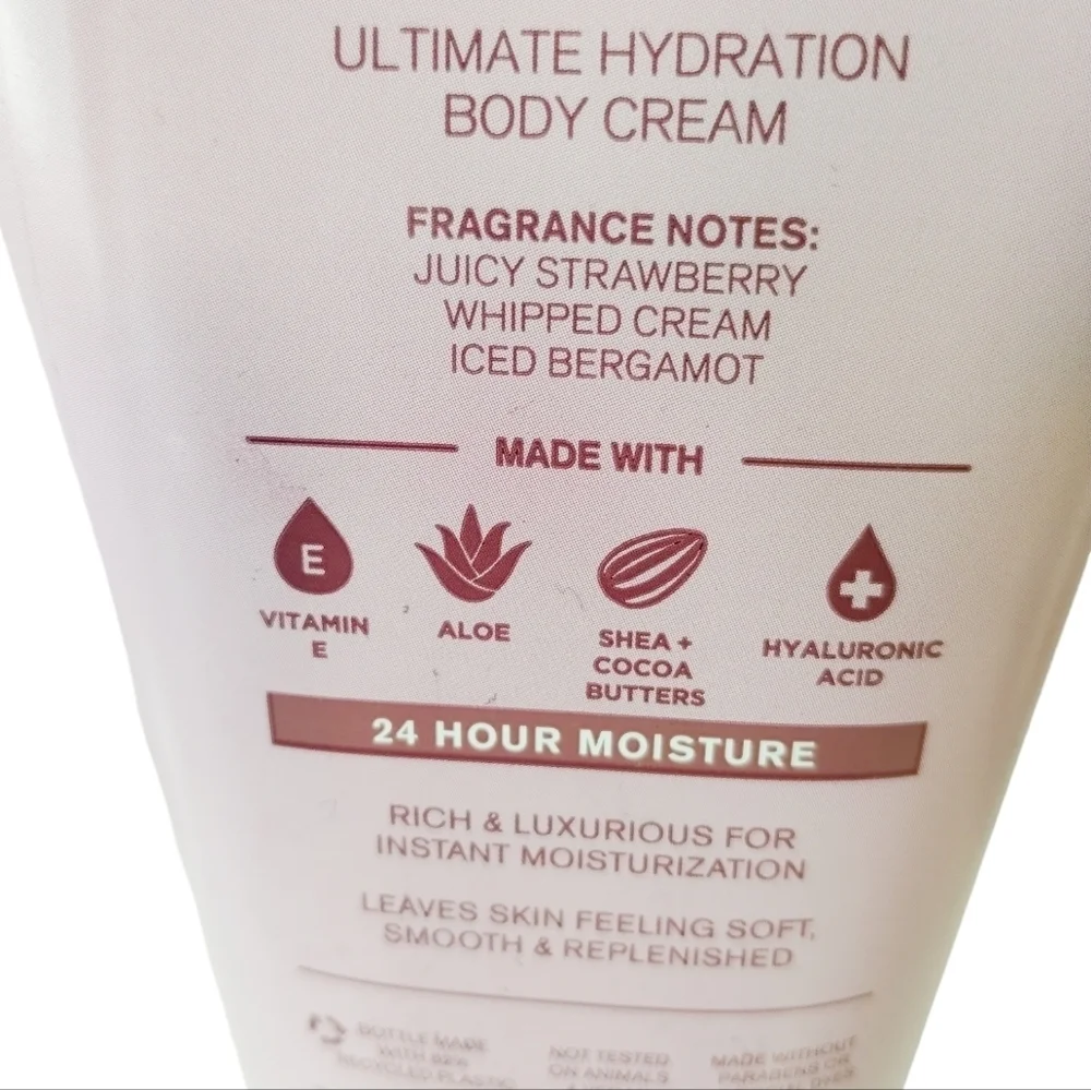 Bath and Body Works STRAWBERRY SNOWFLAKES Ultimate Hydrating Body Cream SALE!‎